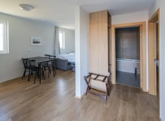 Apartment, 2 Bedrooms with Private Hot Tub and Kitchenette