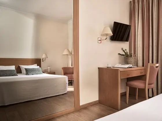 Superior Tek Büyük veya İki Ayrı Yataklı Oda, Balkon, Şehir Manzaralı