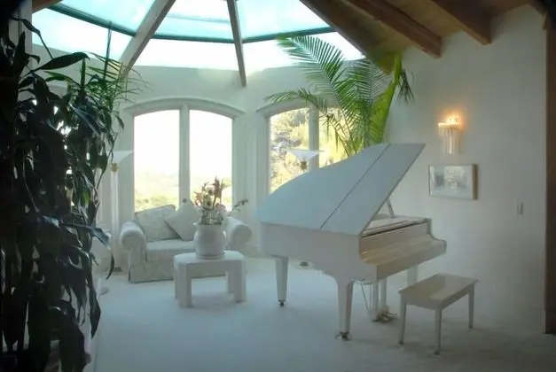 Luxury Ev (7 Bedrooms)