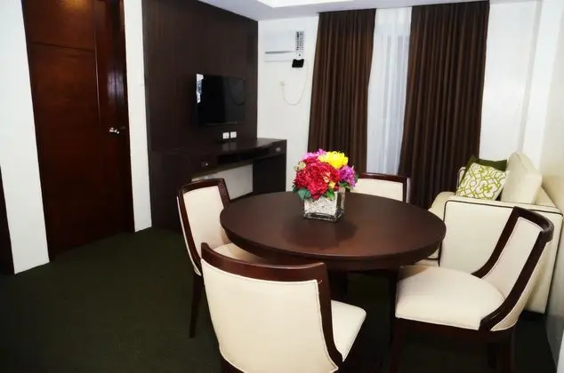 Suit Two Bedrooms
