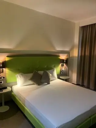 Deluxe Oda, 1 Büyük (Queen) Boy Yatak, Sigara İçilmez