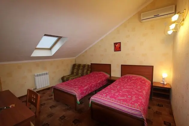 Standard Tek Büyük veya İki Ayrı Yataklı Oda