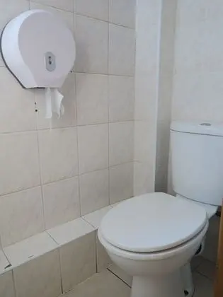 Basic İki Ayrı Yataklı Oda, Ortak Banyo