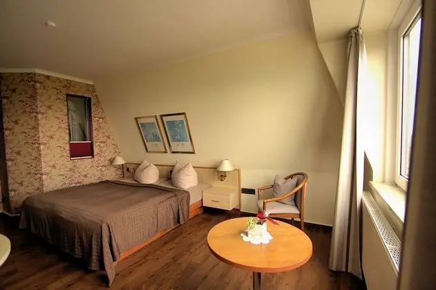 Basic Tek Büyük Yataklı Oda