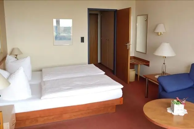 Basic Tek Büyük Yataklı Oda