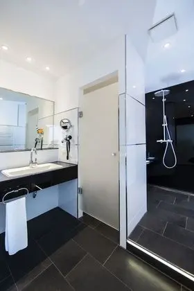 Standard Tek Büyük Yataklı Oda, Deniz Manzaralı