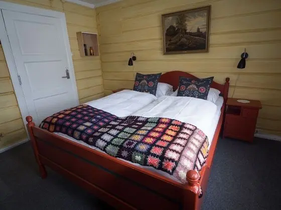 Tek Büyük veya İki Ayrı Yataklı Oda, Dağ Manzaralı