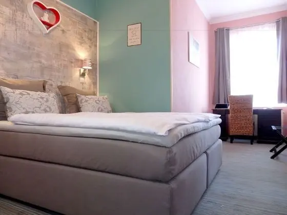 Tek Büyük Yataklı Oda, 1 Yatak Odası, Zemin Kat