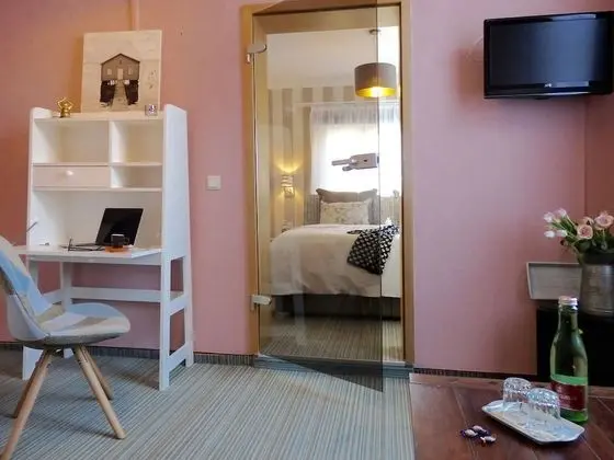 Tek Büyük Yataklı Oda, 1 Yatak Odası, Zemin Kat