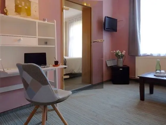 Tek Büyük Yataklı Oda, 1 Yatak Odası, Zemin Kat