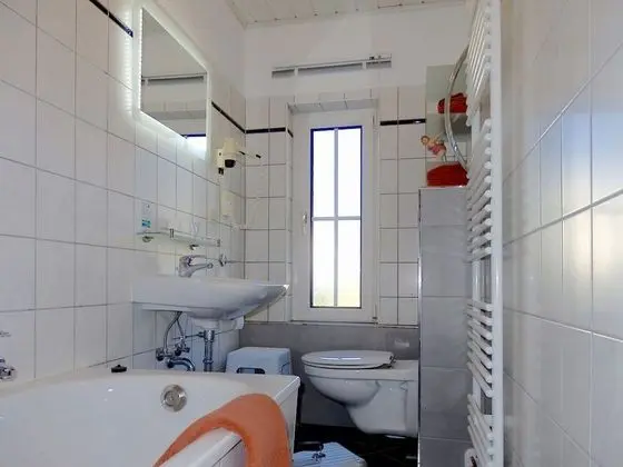 Tek Büyük Yataklı Oda, 1 Yatak Odası, Zemin Kat