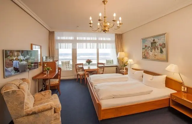 Tek Büyük Yataklı Oda, Balkon, Deniz Manzaralı