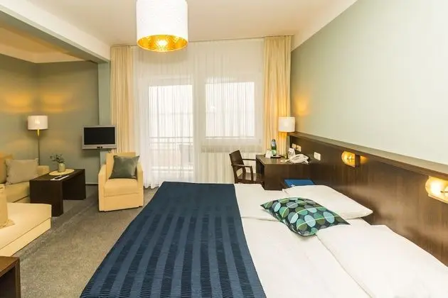 Tek Büyük Yataklı Oda, Göl Manzaralı