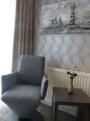 Tek Büyük Yataklı Oda, Balkon