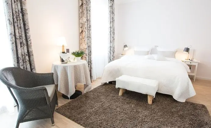 Tek Büyük Yataklı Oda, Balkon