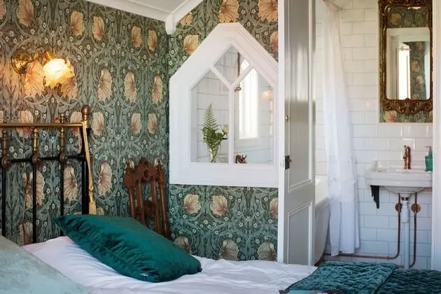 Romantic Tek Büyük Yataklı Oda