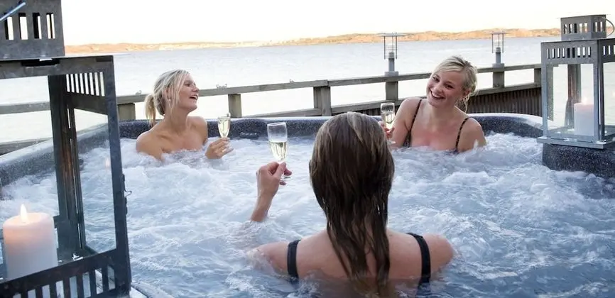 Pavilion Room (Inc. Private Jacuzzi)