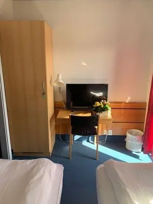 Basic Tek Büyük Yataklı Oda