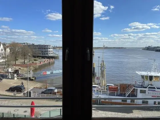 Basic Tek Büyük Yataklı Oda