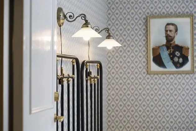 1-6 People Bedroom