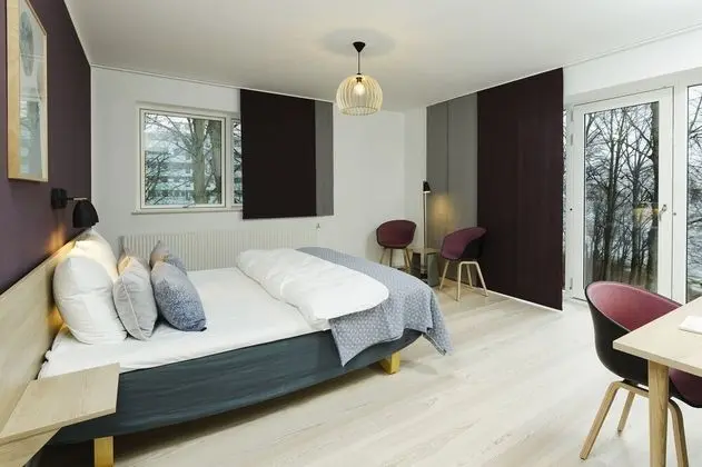 Junior Süit, Jakuzi