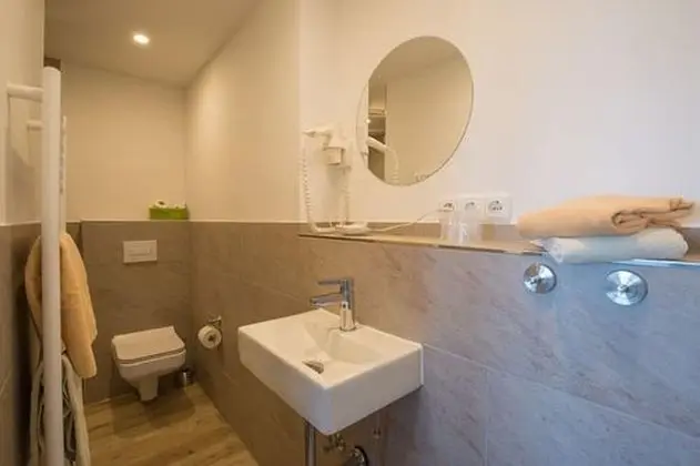 Tek Büyük Yataklı Oda