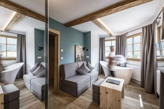 Junior Süit, 1 Çift Kişilik Yatak