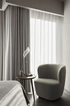 Medium Room