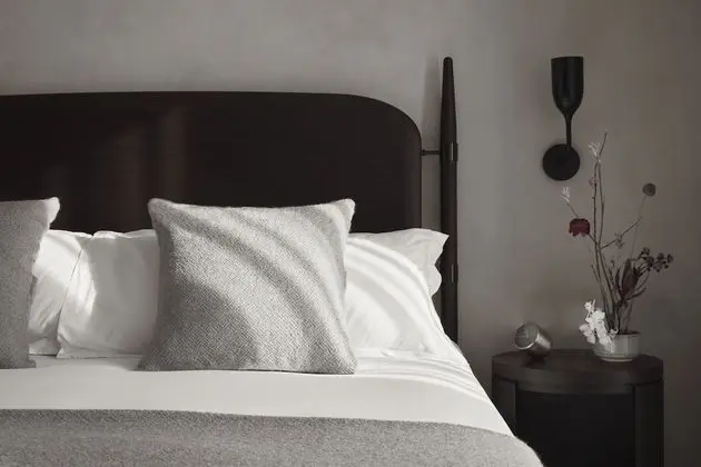 Medium Room