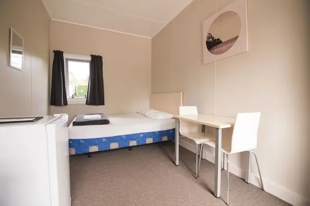 Standard Kulübe (Bedding not provided)