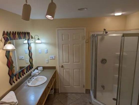 Double Queen Deluxe Room