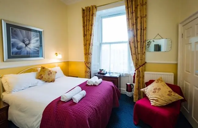 Standard Tek Büyük Yataklı Oda (Room 4)