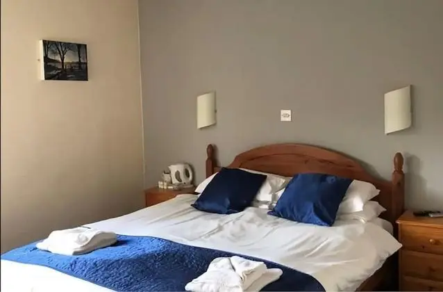 Standard Tek Büyük Yataklı Oda