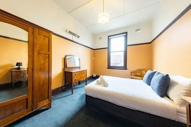 Standard Oda, Sigara İçilmez (Double + Single Ensuite)
