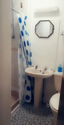 İki Ayrı Yataklı Oda, Banyolu/Duşlu