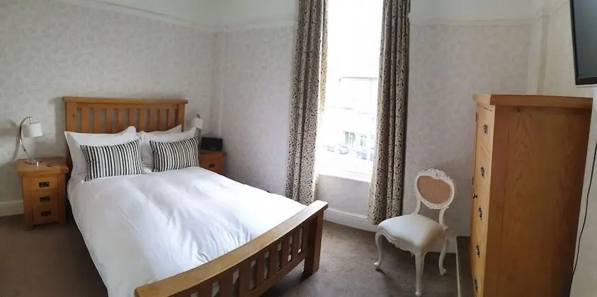 Tek Büyük Yataklı Oda, Dağ Manzaralı (Room 1 and 3)