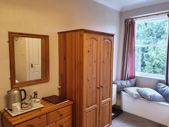 Tek Kişilik Oda (Room 5)