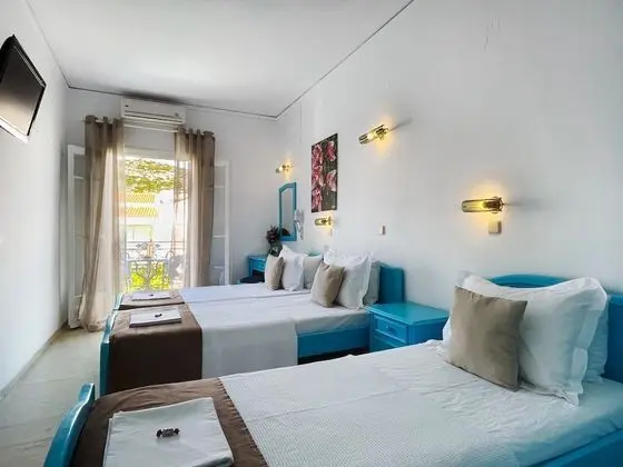 Üç Kişilik Oda, Balkon
