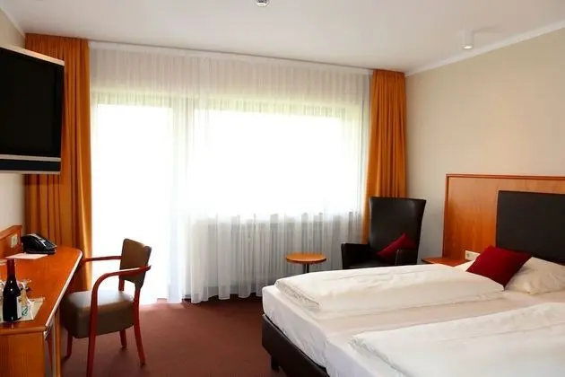 Comfort Tek Büyük Yataklı Oda, Balkon, Nehir Manzaralı (Comfort, air-conditioned)