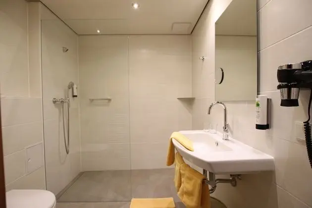 Grand Büyük Yataklı Tek Kişilik Oda (Comfort Plus, air-conditioned)