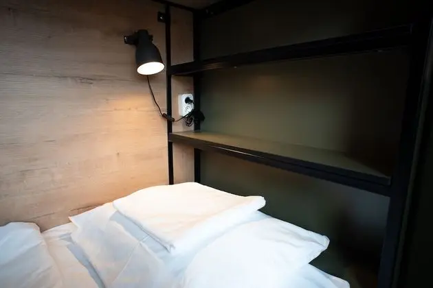 Ortak Ranzalı Oda, Sadece erkekler için