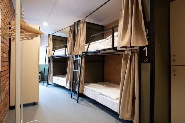 Ortak Ranzalı Oda, Sadece kadınlar için