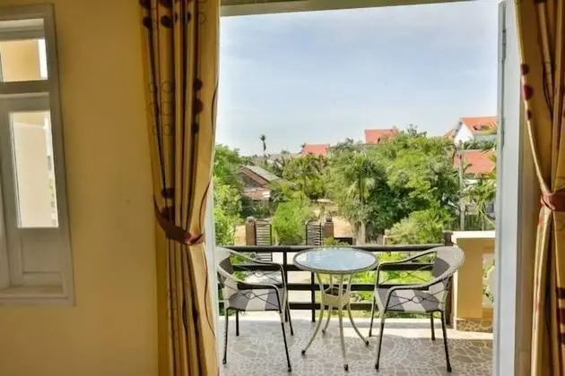 Tek Büyük Yataklı Oda, Balkon