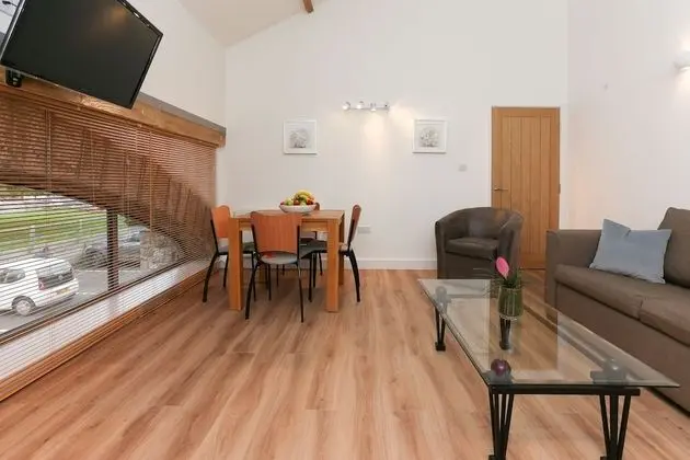 Apart Daire, Özel Banyo (Wells)