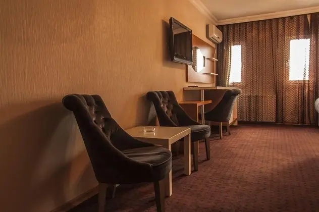 Standart Oda, Şehir Manzaralı