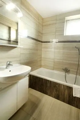Deluxe Tek Büyük veya İki Ayrı Yataklı Oda