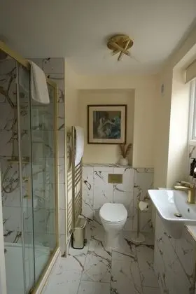 Apart Daire, Banyolu/Duşlu (1st Floor )