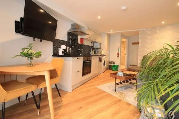 Apart Daire, Banyolu/Duşlu, Bahçe Manzaralı