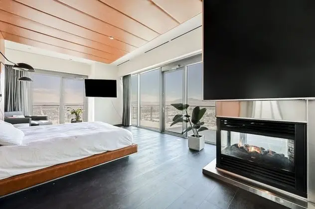 Two-Bedroom Penthouse with Private Jacuzzi