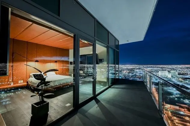 Exclusive Çatı Katı Süiti (Penthouse), Sıcak Su Havuzu, Şehir Manzaralı
